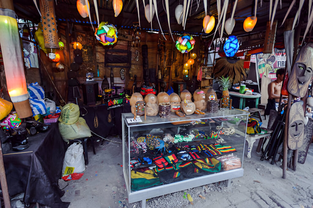 Shop Smart for Souvenirs